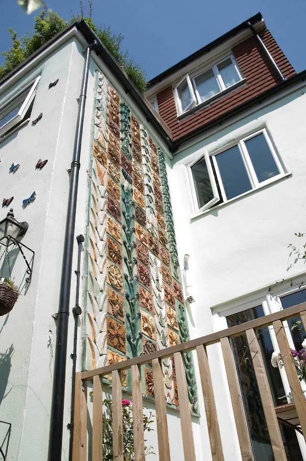 Homestay The Ceramic House Apartment Brighton
