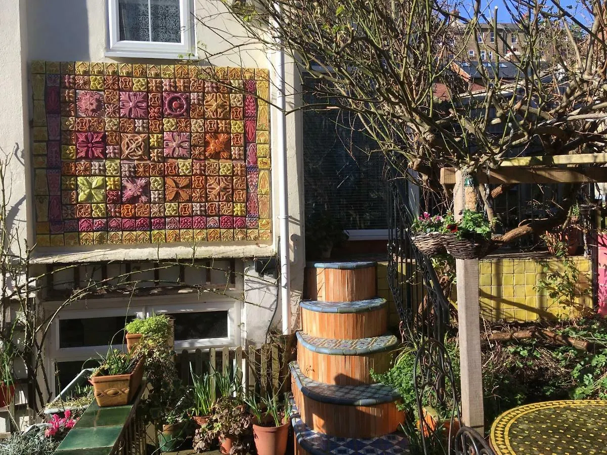 The Ceramic House Apartment Brighton