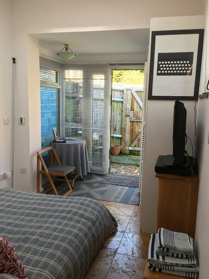 The Ceramic House Apartment Brighton