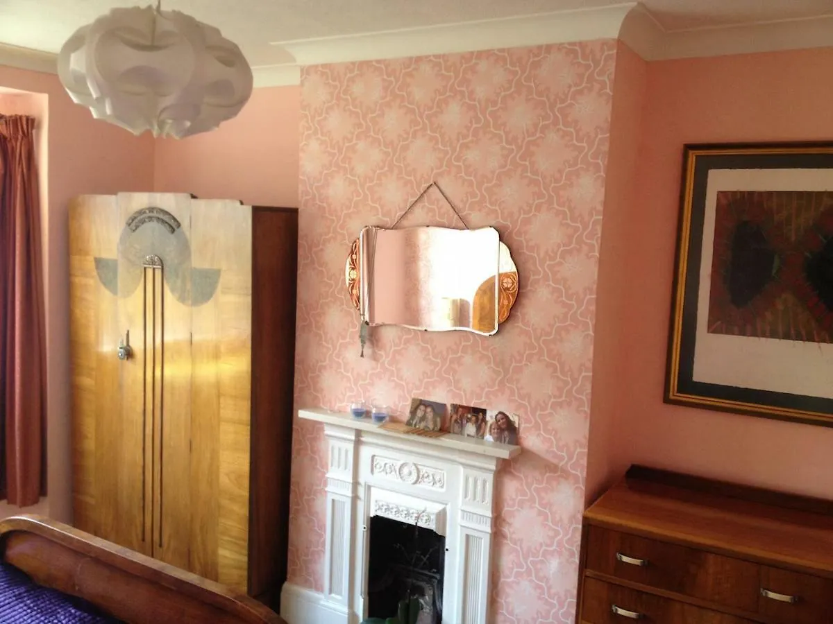 Homestay The Ceramic House Apartment Brighton