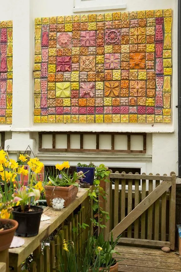 The Ceramic House Apartment Brighton