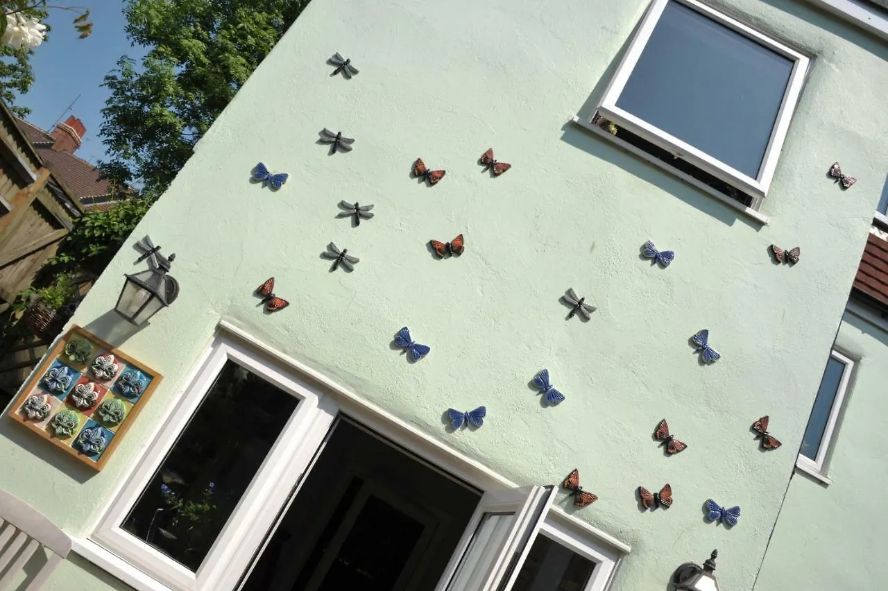 Homestay The Ceramic House Apartment Brighton United Kingdom